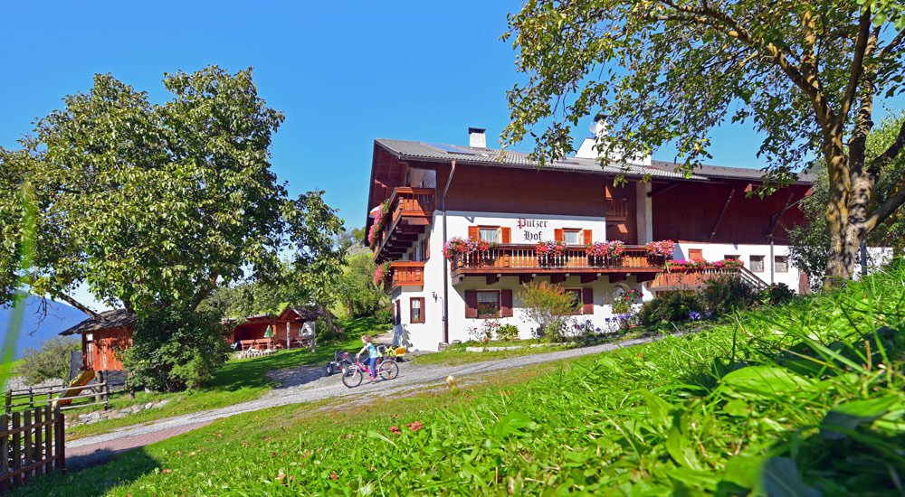 Urlaub Auf Dem Bauernhof In Sudtirol Mit Schwimmbad Pool Mit Aussicht