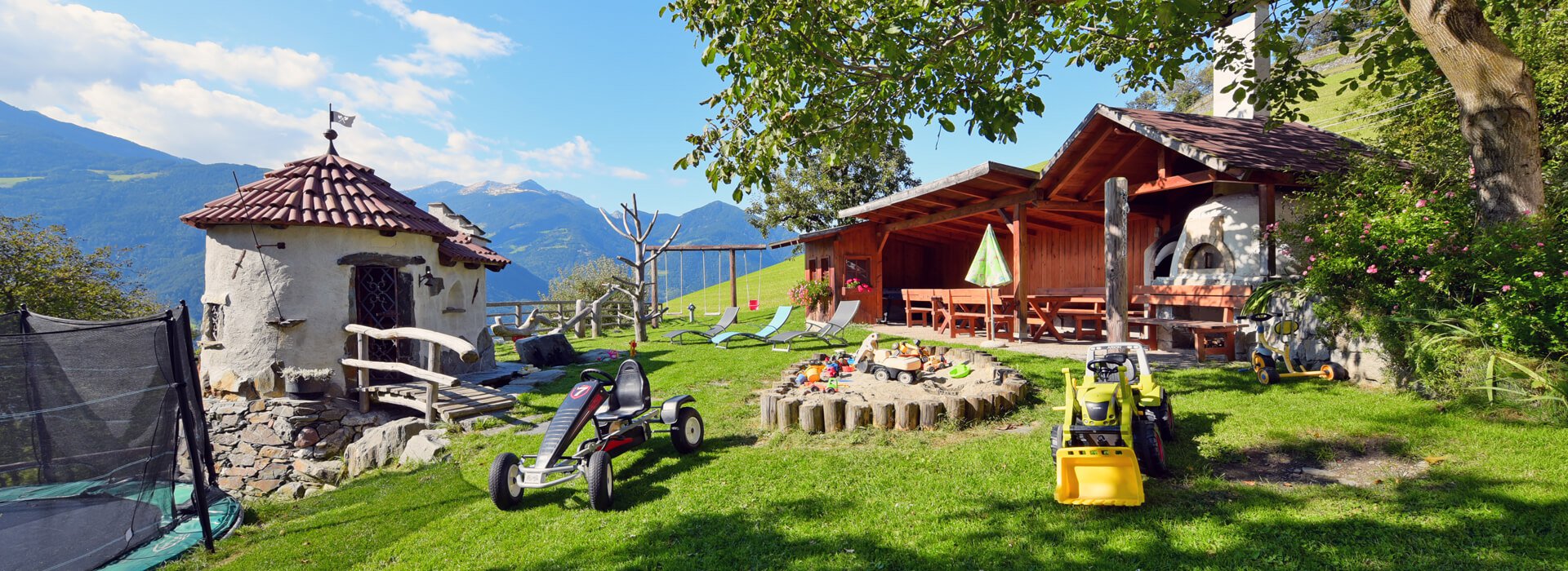 ferienbauernhof-spielplatz